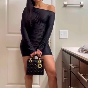 Chic Black One-Shoulder Dress